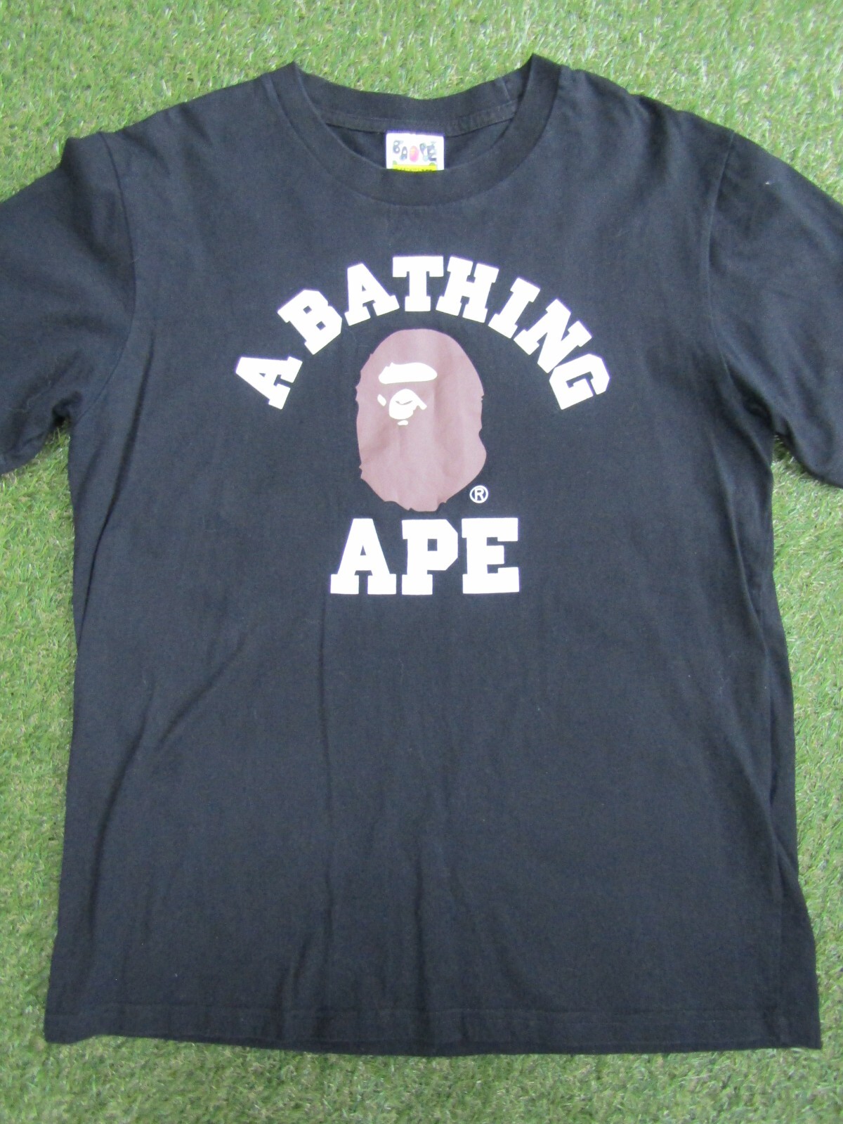 A BATHING APE (BAPE) T Shirt Manica Corta A Bathing Ape College Taglia XL Uomo Nera
