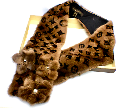 LOUIS VUITTON Monogram Mink Fur Scarf Stole Wrap 155016