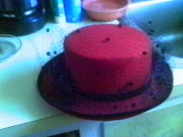 NWT Vintage Studio KŌKIN Red w/Black  100% Wool Hat - Image 2 of 4