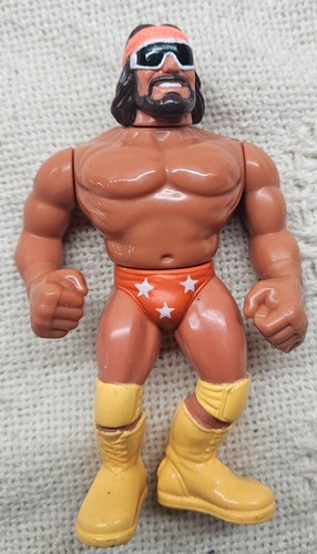 1990 WWF Hasbro Macho Man Randy Savage Titan Sport...