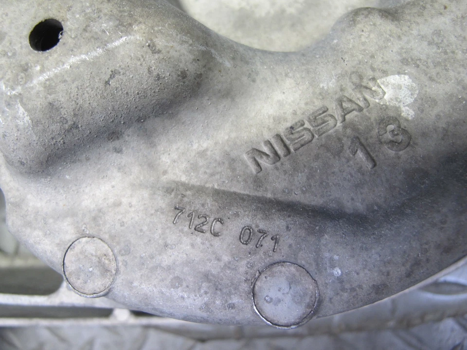 09-20 尼桑 370Z Z34 4 件套后悬架上置减压臂原始设备制造商 — 第 3/4 张图片