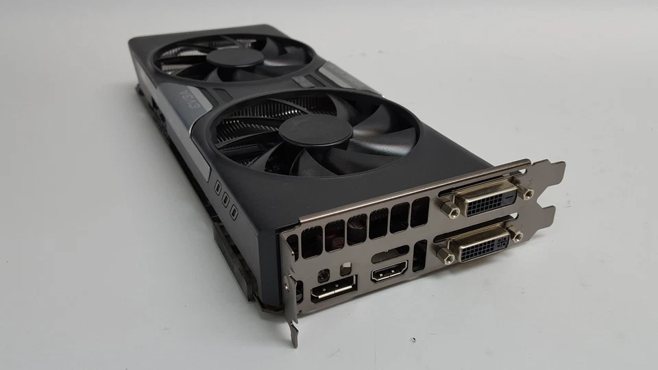 Lot of 2 EVGA Nvidia GeForce GTX 760 SC 2 GB GDDR5 PCI Express x16 Video Card - Image 2 of 3