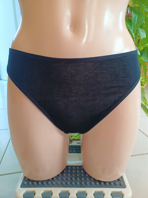 LISE CHARMEL STRING GRÖSSE 3 MODELL PARIS IMMER REF AN9577