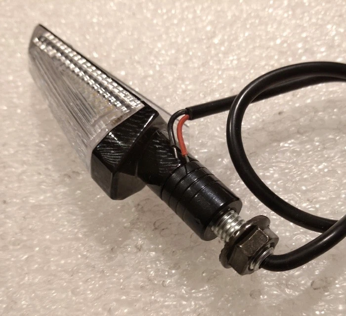 FRECCE  LED ALLUMINIO UNIVERSALI CATARINFRANGENTE  POST OMOLOGATE DELLA FAR 7146 - Immagine 3 di 4