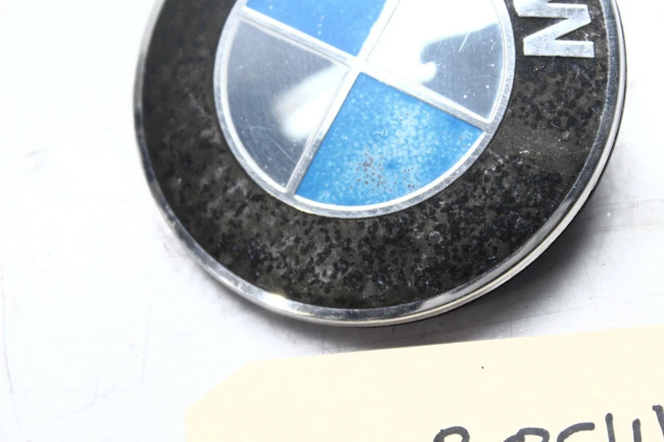 BMW 750i 750Li E66 2006-2008 capó delantero emblema OEM logotipo insignia P8544 Foto 4 de 4