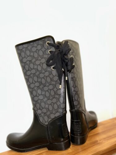 Stivali da pioggia Coach Designer Tristee Signature interni in pile taglia US 10 B EUC - Foto 6 di 14