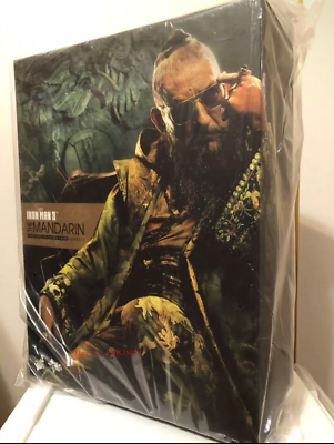 Hot Toys MMS211 Iron Man 3: 1/6th scale The Mandarin Collectible