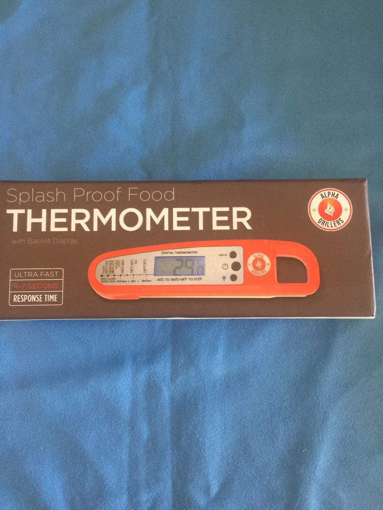 MEAT THERMOMETER - Digital Readout Lets You Cook Your Steaks To The Perfect Temp MEAT THERMOMETER - Digital Readout Lets You Cook Your Steaks To The Perfect Temp