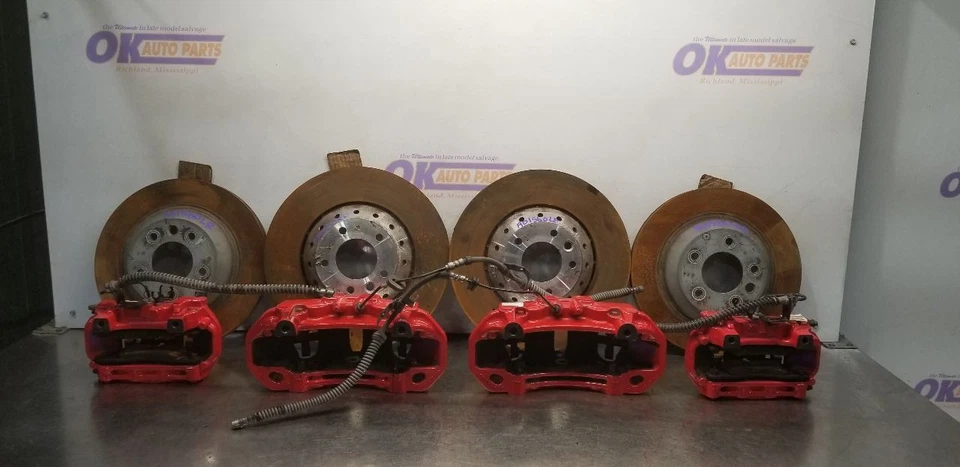 16 PORSCHE CAYENNE GTS 958 BRAKE CALIPER SET WITH ROTORS FRONT AND REAR RED Foto 4 de 4