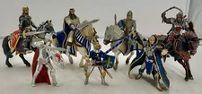 Schleich World of Knights Lot Of 4 Horses And 7 Knights.