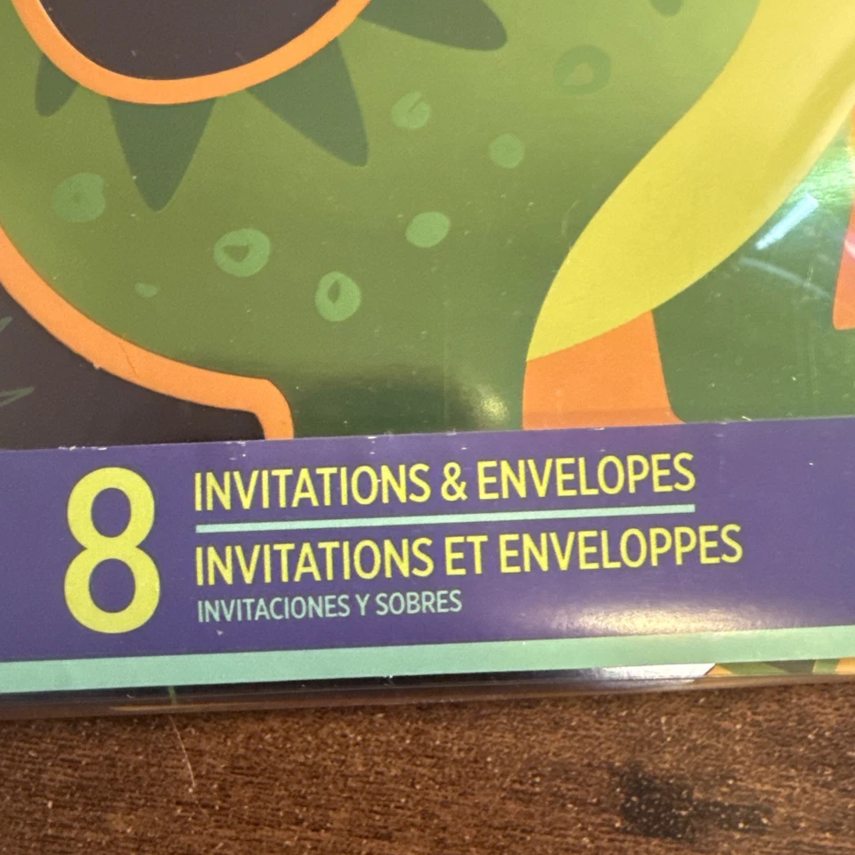 New 8 pack of dinosaur “let’s party”invitations and envelopes - Image 2 of 4