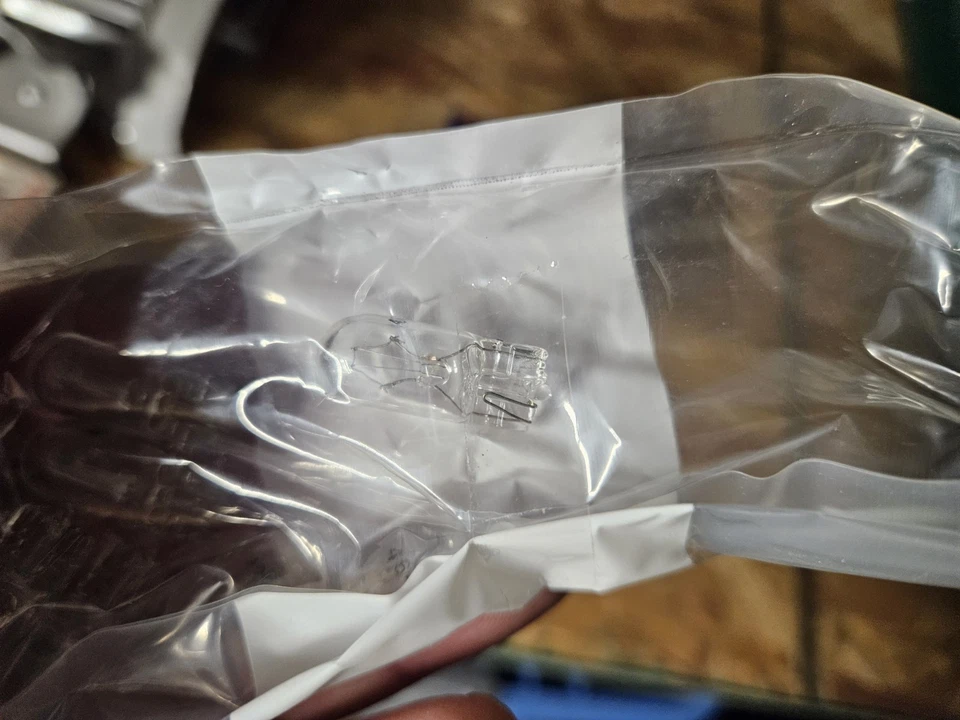 NUEVA bombilla automotriz miniatura Wagner 464 (10) Foto 3 de 3