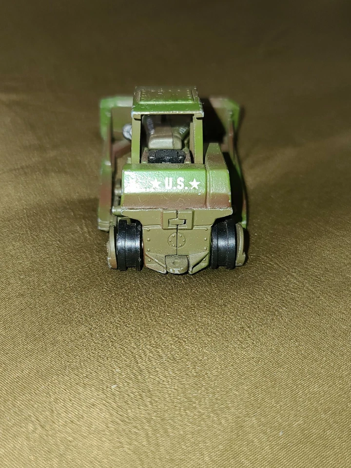 Bulldozer militar fundido a presión ERTL de colección.  Foto 4 de 4