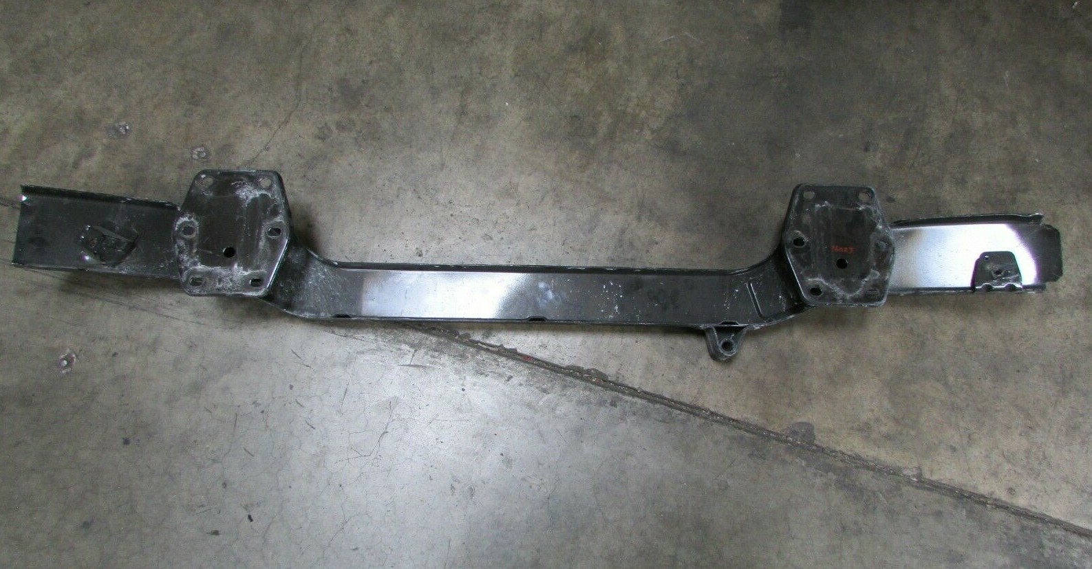Maserati Quattroporte, Bumper Reinforcement w/out Upper, Used, P/N 980139714