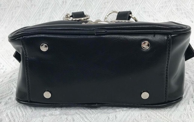 Vivienne Westwood shoulder bag leather big orb chain black Vivienne Westwood shoulder bag leather big orb chain black