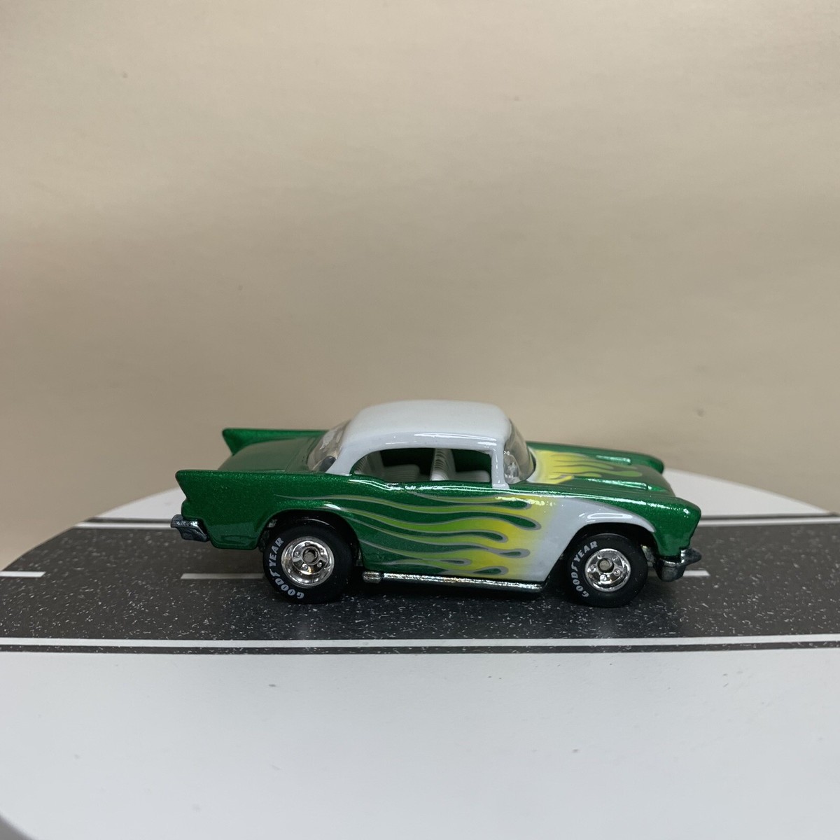 Hot Wheels Cruisin' America 2台 特別パッケージ Hot Wheels