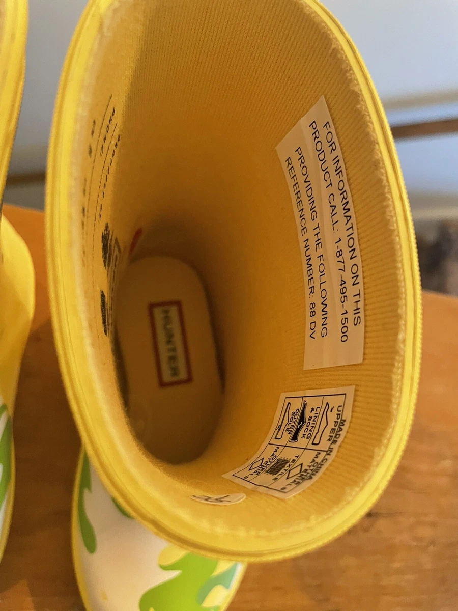 Peppa pig yellow rain hotsell boots