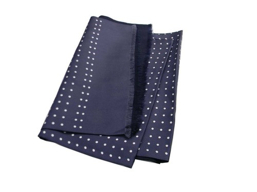 Sciarpa in seta e lana blu a pois bianchi double per uomo elegante - Foto 2 di 3