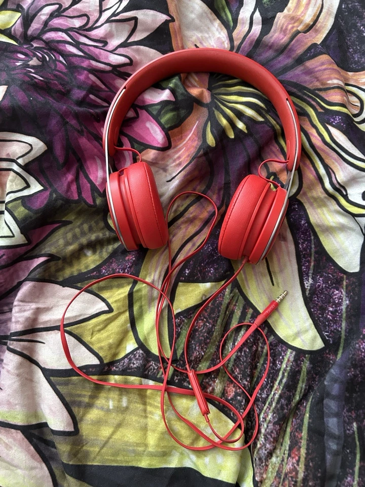 Beats EP, photo 1 of 4