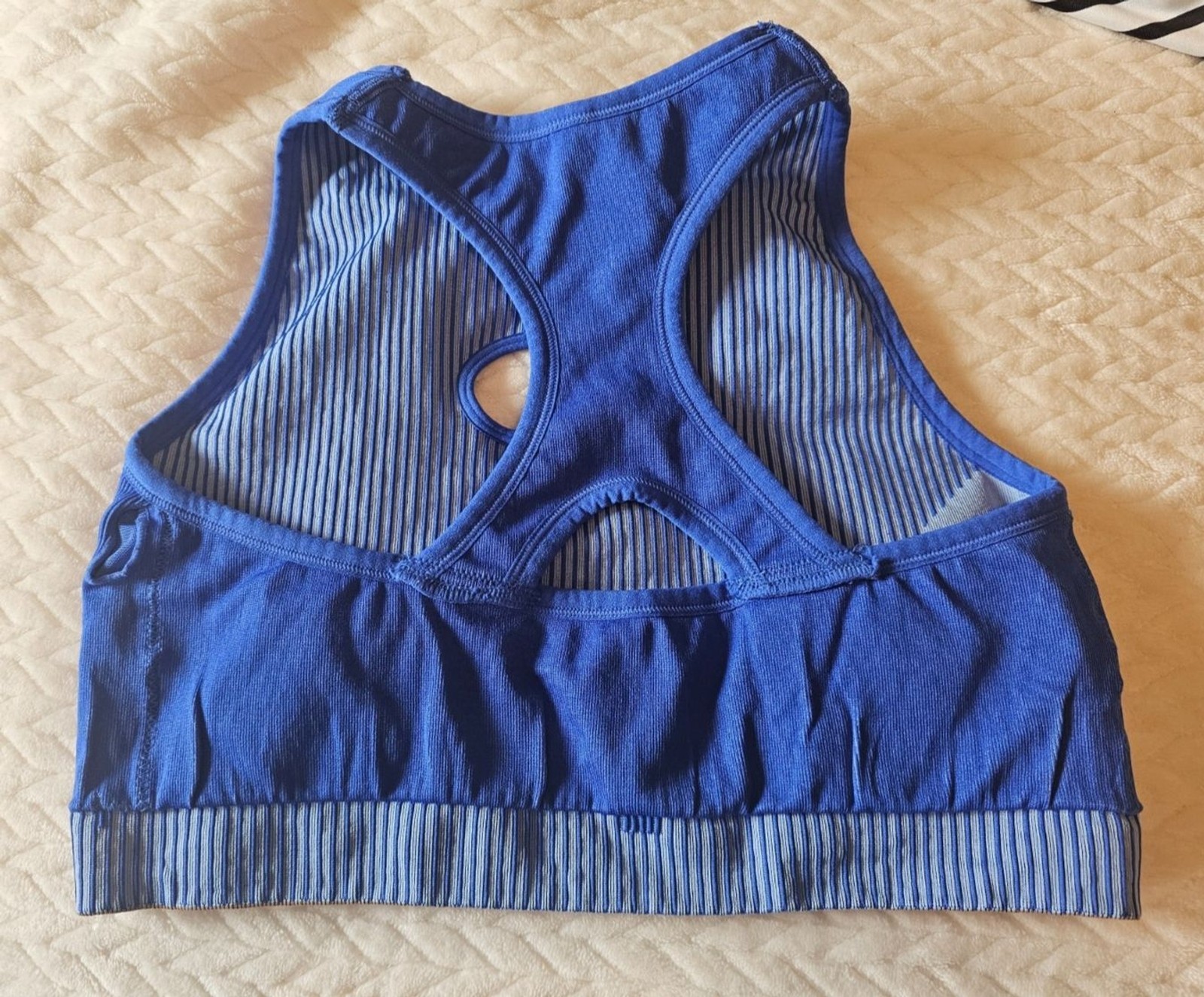 Fabletics Mesh Breathable Medium Impact Sports Br… - image 4