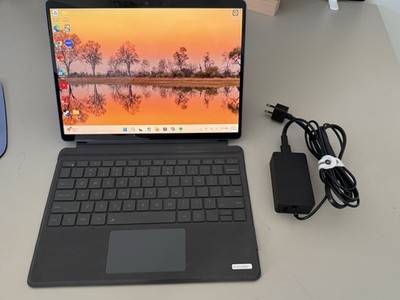 Microsoft Surface Pro 9   i5, 8GB RAM   Keyboard    Great Condition