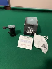 Markins Q-Ball Q3 Traveler Ballhead (Black)- Barely Used, Excellent Condition!