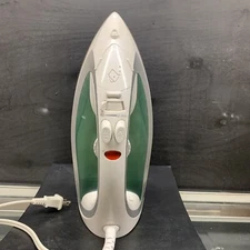 Silhouette Steam Iron 1200 Watt Professional Quality Garment Care Power Light