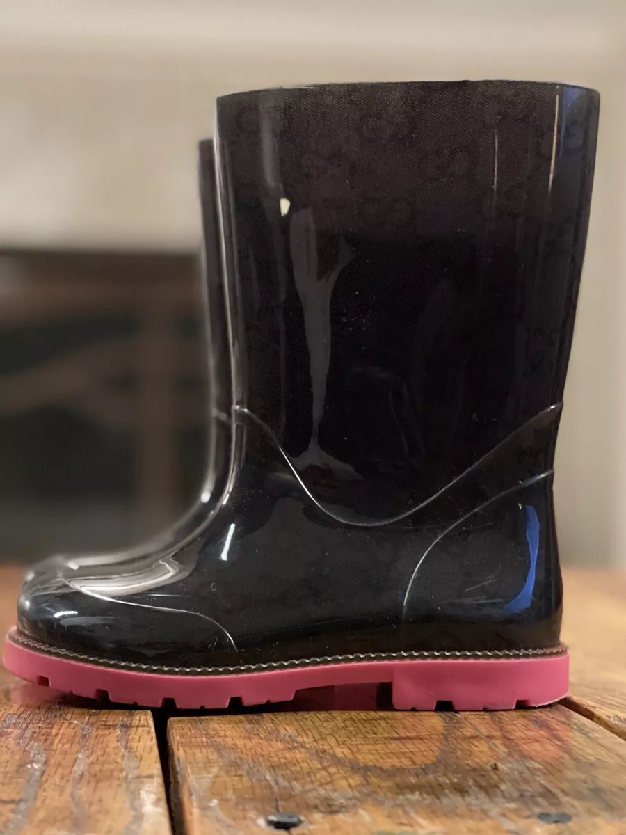 Girl cheap gucci boots