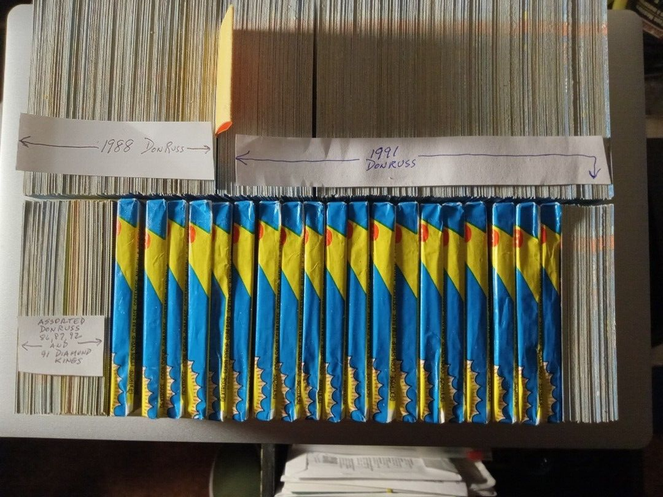 HUGE Vintage MLB BASEBALL CARD COLLECTION Over 2500 Cards FAST huge-vintage-mlb-baseball-card-collection-over-2500-cards-fast