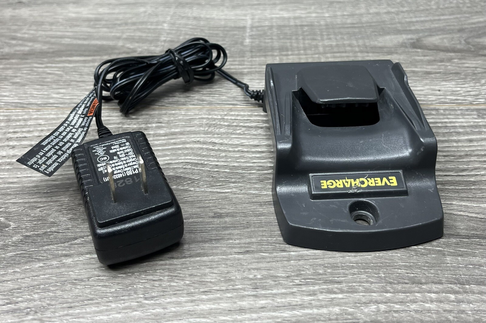 Ryobi EverCharge P180 Wall Mount 18 Volt Battery Charger eBay