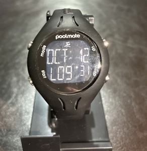 Black Swimovate Pool Mate 2 Open Water Lap Counting Watch Sports Swim Training