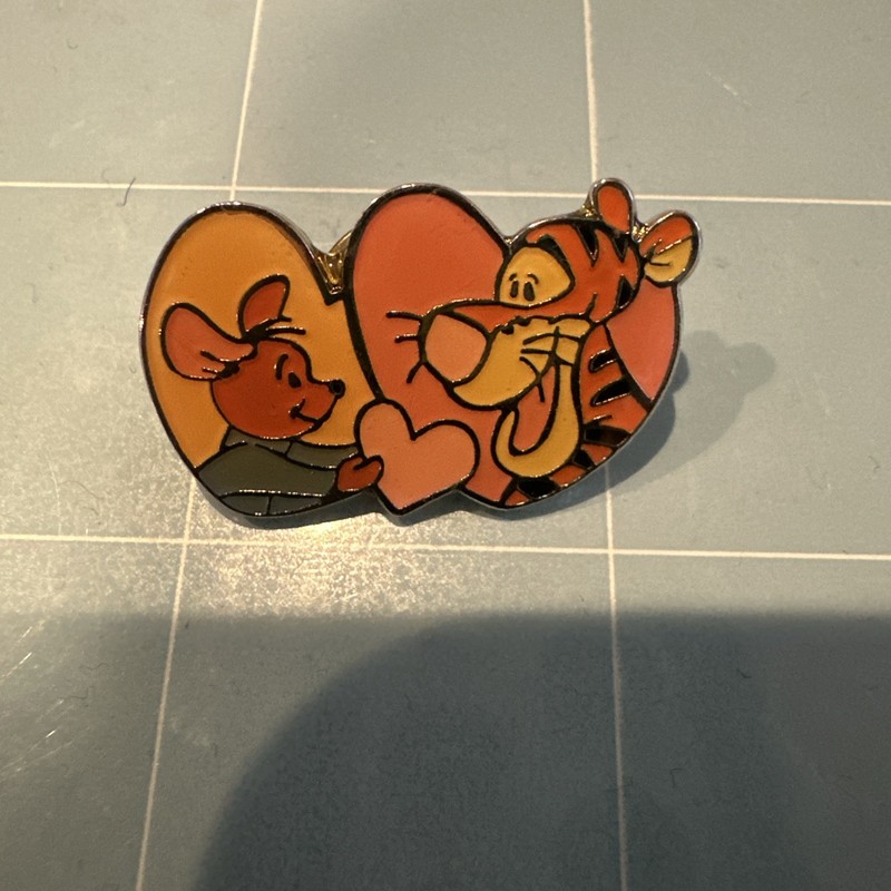 Disney Tigger and Roo in Valentine Hearts Pin 