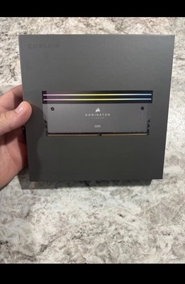 Corsair Dominator Titanium PC Memory 32GB (2 x 16GB) 6000MHz DDR5 CL30 DIMM RGB