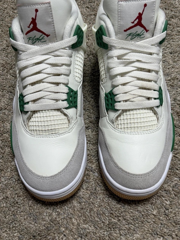 Air Jordan 4 Retro SB Verde Pino Talla 9.5 Hombre’s Foto 3 de 4