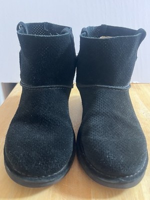 Women UGG Classic Unlined Mini Perf Boot 1016852, Black Leather