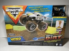 Monster Jam Kinetic sand Monster Dirt Deluxe MAX D Playset