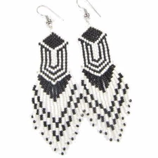 NEW WOMEN BLACK WHITE SEED BEADED HOOK DROP/DANGLE EARRINGS HANDMADE 