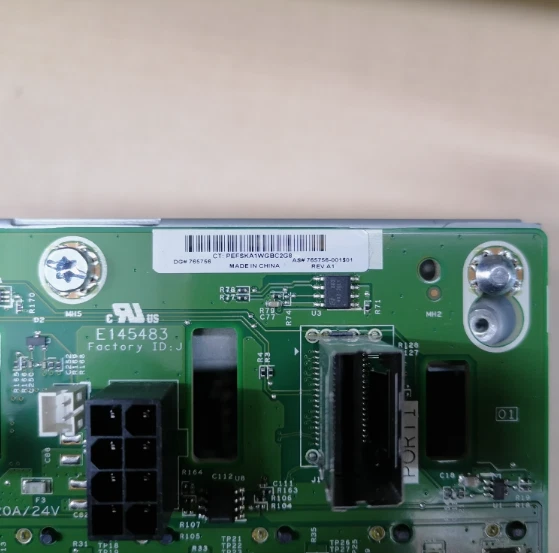 HP ML30G9 150G9 110G9 2.5" hard drive cage 765754-001 765756-001 W/Cable - Image 3 of 3