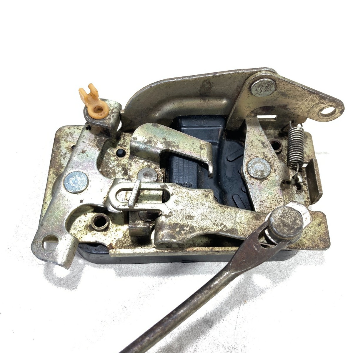 1975-1978 Toyota Corona Station Wagon Front Door Lock Latch LH
