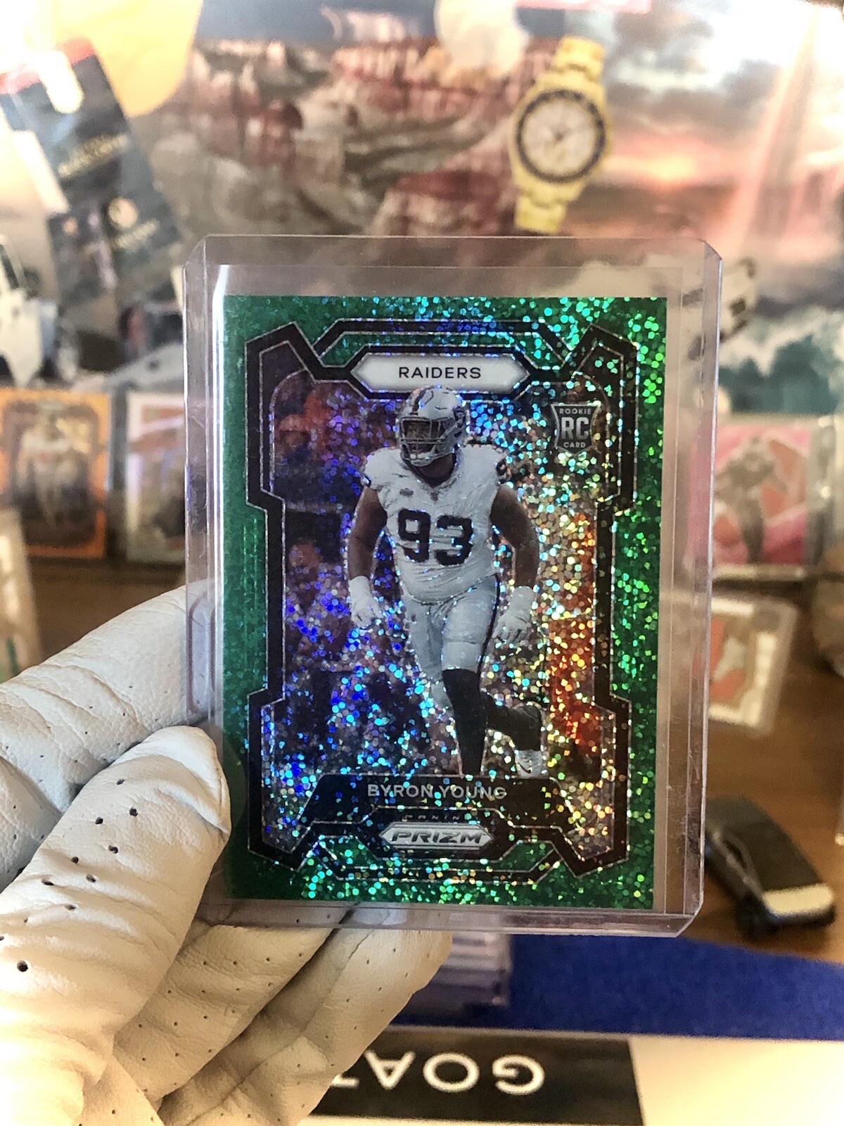 2023 PRIZM GREEN SPARKLE /8 BYRON YOUNG RC No. 355 Las Vegas RAIDERS SSP