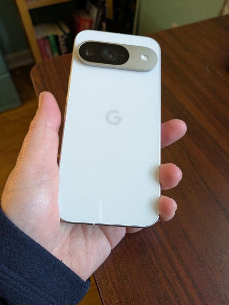 Google Pixel 9 - 128 GB - Porcelain (Unlocked) - Perfect Google Pixel 9 - 128 GB - Porcelain (Unlocked) - Perfect