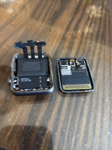apple watch series 3 42mm for parts battery dead