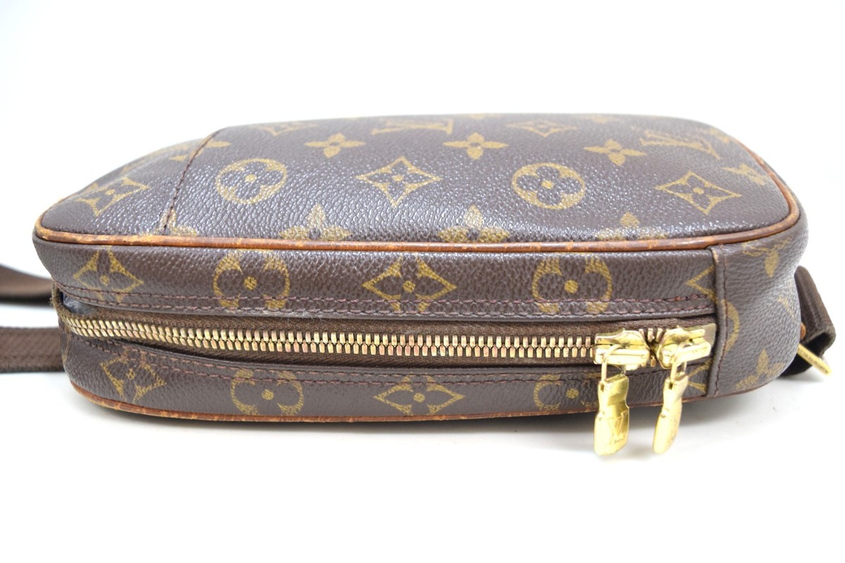 Auth Louis Vuitton Pochette Gange Crossbody Bag Monogram