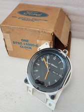 Nos Oem 1977 Ford Thunderbird Quartz Electric Dash Clock Day Date D7sf-15000-c