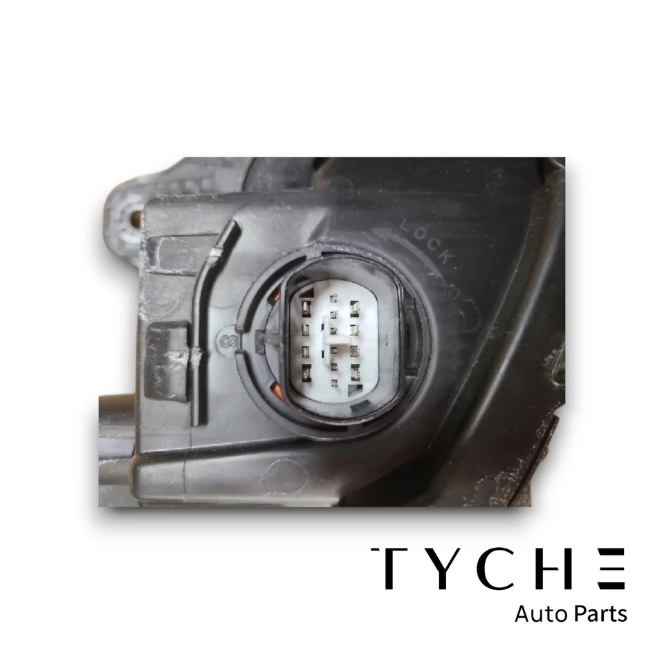 Faro derecho Hyundai Azera Grandeur (GN7) 2024 Foto 2 de 3