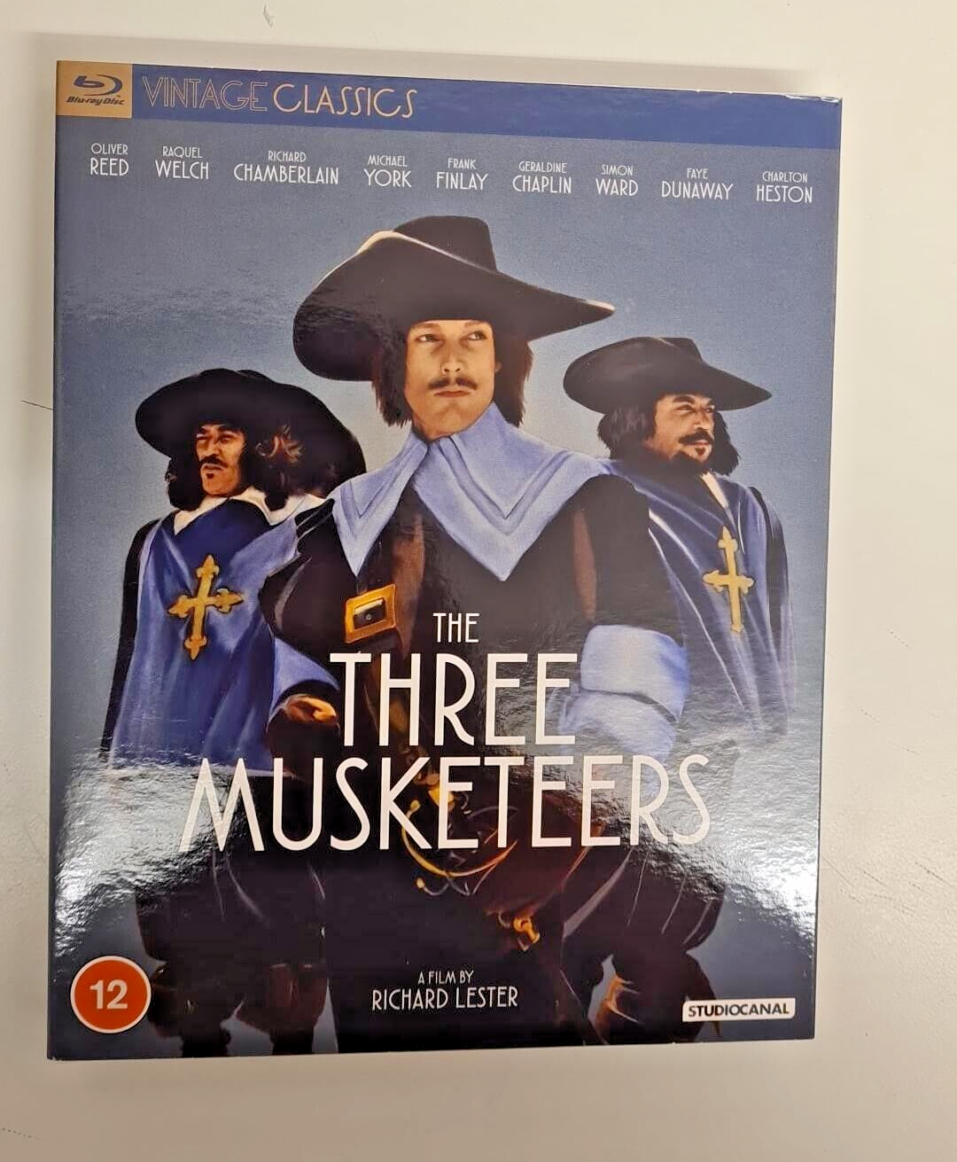 BLU-RAY    THE THREE MUSKETEERS      VINTAGE CLASSICS BRAND NEW SEALED