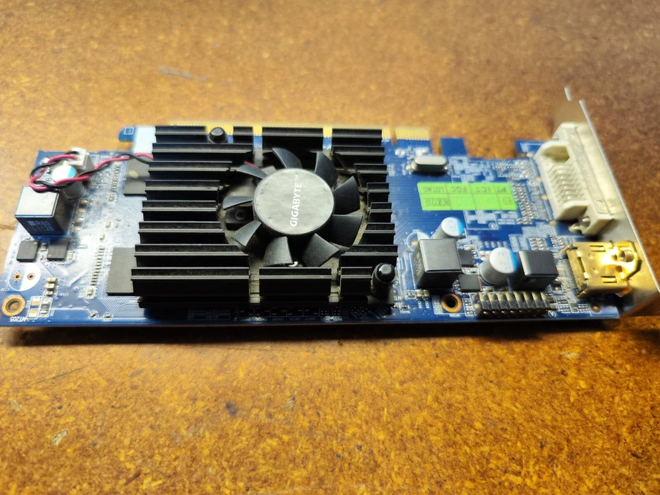 Gigabyte GV-R6450C-1GI HD 6450 Graphics Card GPU Video Card 1GB SFF Low Profile - Image 2 of 4