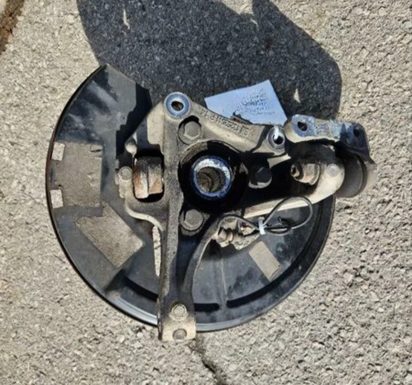 2013-2019 Cadillac XTS Front Right RH Passenger Spindle Knuckle Assembly Oem - Image 2 of 4