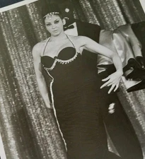 1967 JAYNE MANSFIELD & JULIET PROWSE Movie SPREE Glossy Press Orig Photo vtg