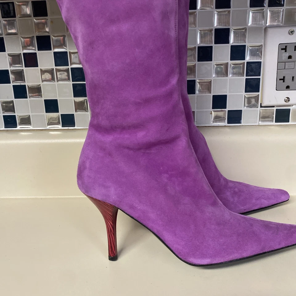 Botas Claudia Ciuti Lucia CLAUDIA CIUTI4 Feminina Roxa Camurça Joelho Alto 6.5 - Imagem 2 de 4